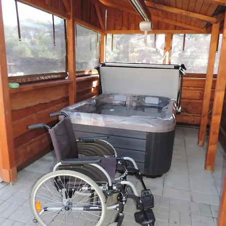 Apartman Tomas * 벨카 롬니차